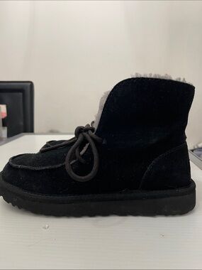 UGG WINTER DIARA COZY GRAY LACE-UP FRONT BOOTS WOMENS SIZE 8